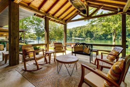 Cotter House | Cotter Home with Direct Access to White River!