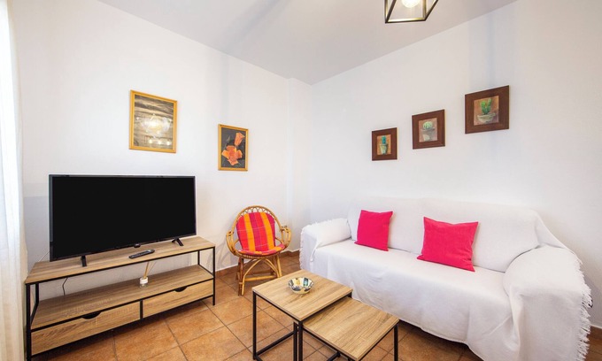 El Pozo de los Frailes House | Country House 'Tierra' with Private Terrace, Wi-Fi and Air Conditioning