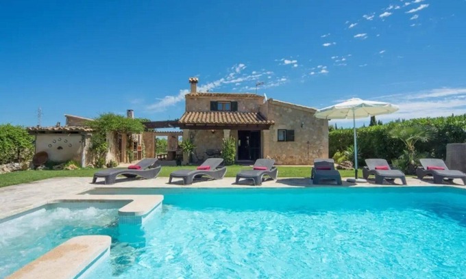 Puerto de Pollensa Villa | Country House 'Auba' with Wi-Fi and Air Conditioning