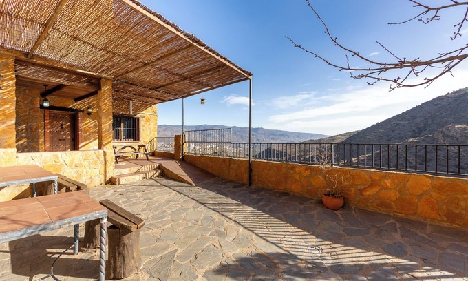 Abrucena House | Country House 'Casa Rural La Jirola-El Balcón' with Mountain View, Wi-Fi and Air Conditioning