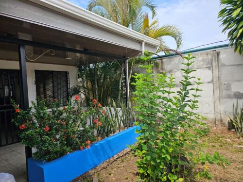 San Pablo de Turrubares House | Country house