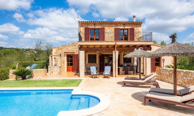 Petra Villa | Country House 'Es Turó De Son Mel' with Mountain View, Private Pool and Wi-Fi