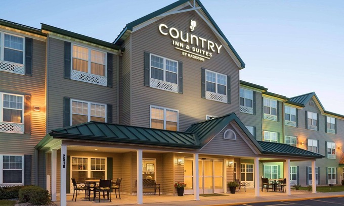 Ankeny Hotel | Country Inn & Suites by Radisson, Ankeny, IA
