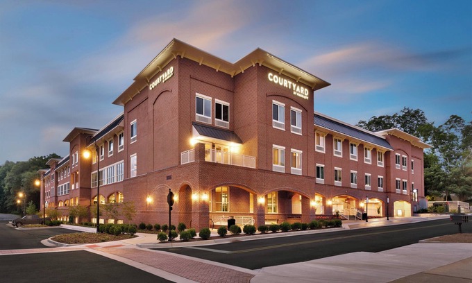 Duluth Hotel | Courtyard by Marriott Atlanta Duluth Downtown