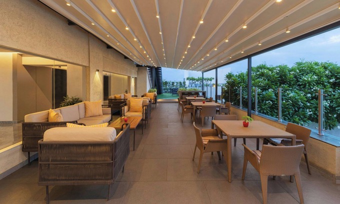 Maharana Pratap Nagar Hotel | Courtyard by Marriott Bhopal