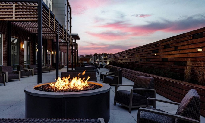 Fishers Hotel | Courtyard by Marriott Indianapolis Fishers