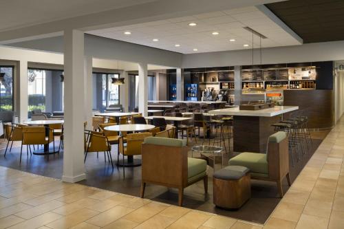 Foster City Hotel | Courtyard by Marriott San Mateo Foster City