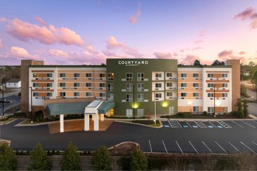Pine Forest Hotel | Courtyard by Marriott Fayetteville Fort Liberty - Spring Lake