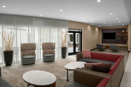 Paw Creek Hotel | Courtyard Charlotte Airport North