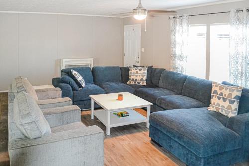 Caryville House | Cove Creek Escape