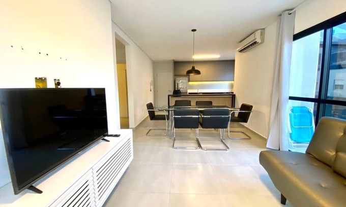 Ingleses Centro Apartment | Coverage in the English language