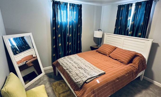 Northglenn Apartment | Cozi Basement Suite 15 min away from Denver Downtown