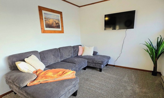 Hancock County Apartment | Cozy 1-bedroom apartment in wonderful Britt with WiFi, A/C