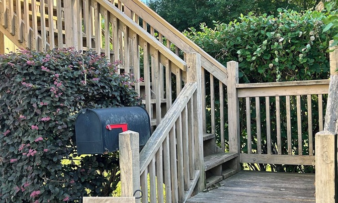 Waverly Apartment | Cozy 1-bedroom in enchanting Waverly with WiFi, AC in the Country