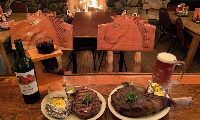 Dillon Cabin | Cozy, 1 room apartment, comm bath remote RUSTIC, hunting/fishing lodge, Grant MT