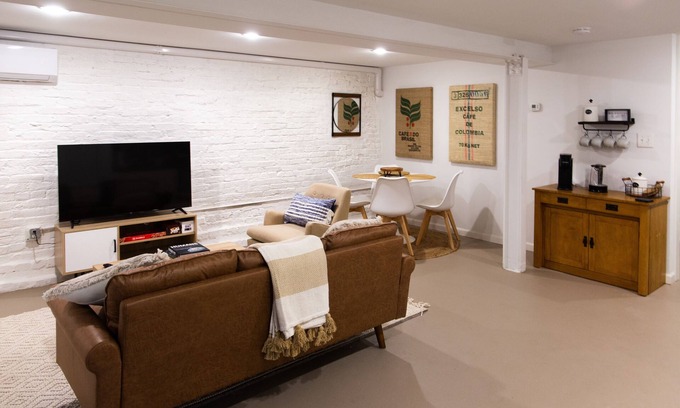 Columbia Heights Apartment | Cozy 1BR/1BA in the heart of vibrant DC