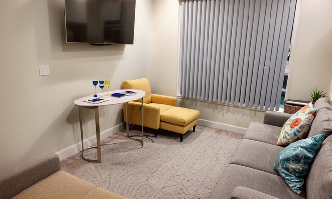 Pico-Union Apartment | Cozy 1BR Suite with AC & WiFi Charming Los Angeles Stay