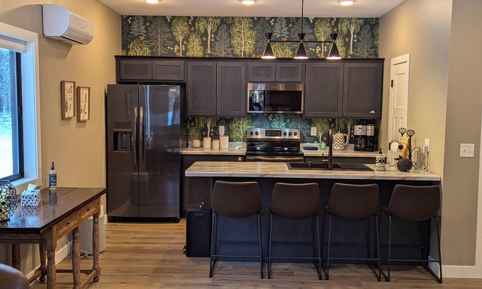 Bemidji House | Cozy 2-bedroom house just 4 miles from Bemidji w/plenty of parking