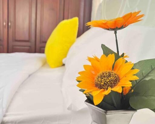 La Caleta Apartment | Cozy 2 Bedroom with BBQ and free parking