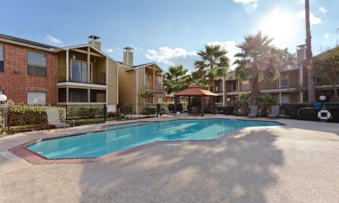 Astrodome Apartment | Cozy 2Bed/2Bath in Medical Center & NRG Stadium