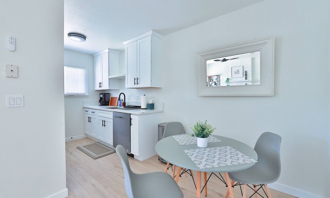 Orangevale House | Cozy 2BR/1BA near Lake Natoma