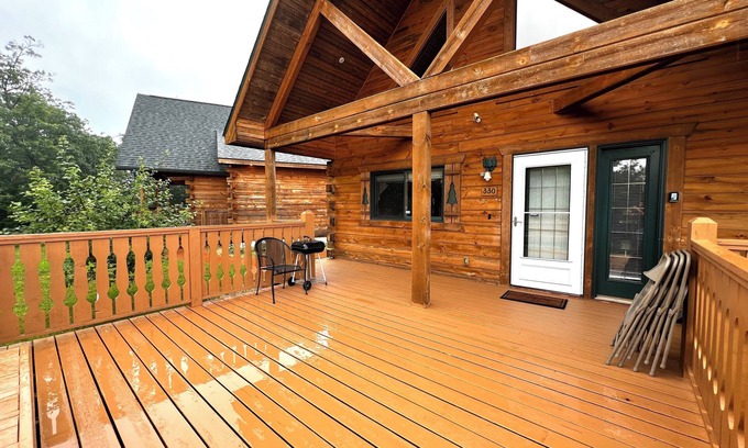 Warrens Cabin | Cozy 3-bdrm cabin in Warrens with AC WiFi and a beautiful view off the back deck
