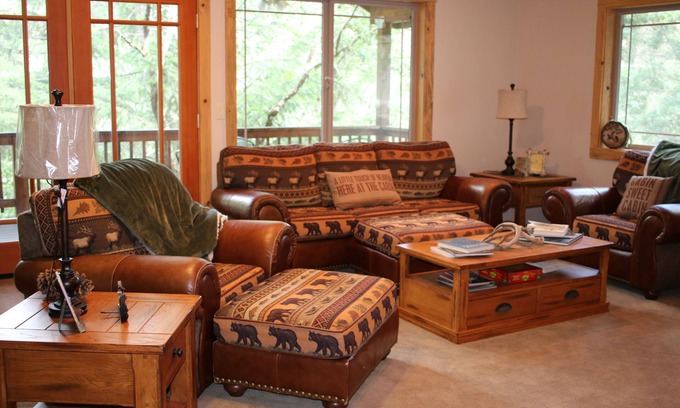 Lewiston Cabin | Cozy 3 Story Cabin - Near River and Lake