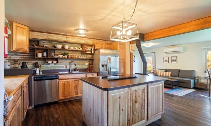 Columbia Falls Cabin | Cozy Abode w/Sauna & Views