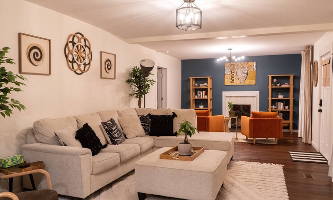 Hidden Valley House | Cozy and Charming Haven near NoDa