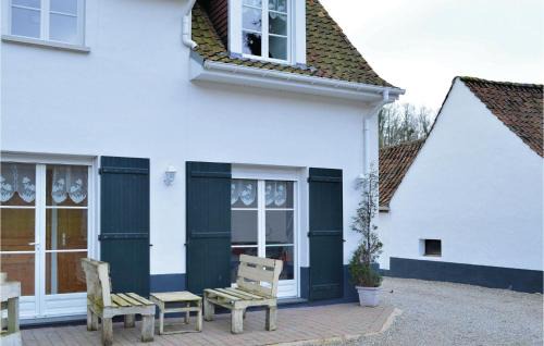 Alette Apartment | Cozy Apartment In Alette With Wifi