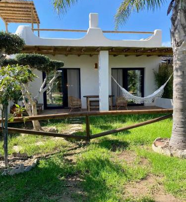 Tarifa House | Cozy apartment in Tarifa, 45 m², garden view