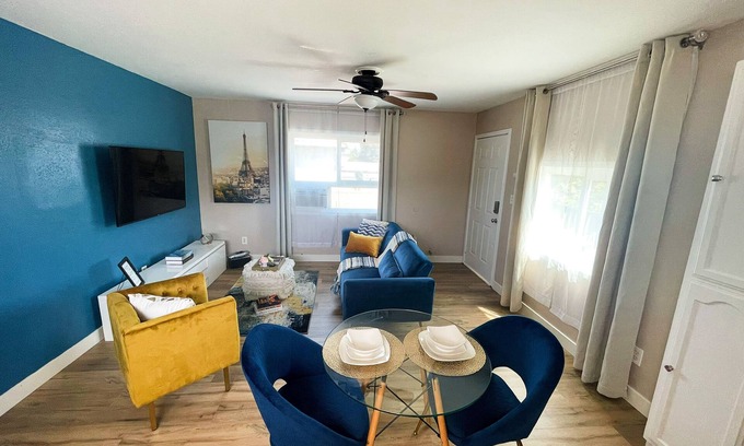 Harbor House | Cozy Apartment in the city of Long Beach