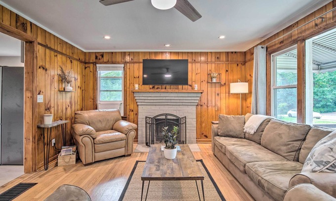 Skyland Cottage | Cozy Arden Cottage, 2 Mi to Lake Julian Park!