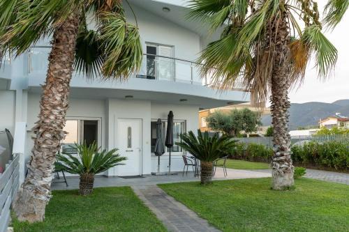 Stylida Villa | Cozy beach home in Faros 2