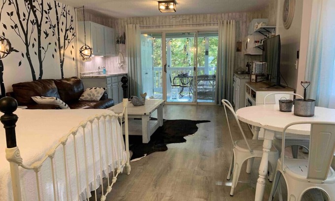 Fairfield Bay Condo | Cozy Bear Condo, Heart of FFB, UTV Friendly!