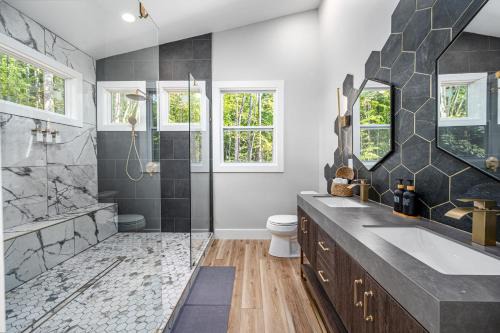 Bynum House | Cozy Beehive Treehouse