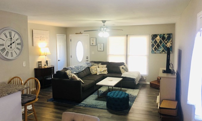 Newnan House | Cozy Belk Road Bungalow, Cleaning Fee included in rate!