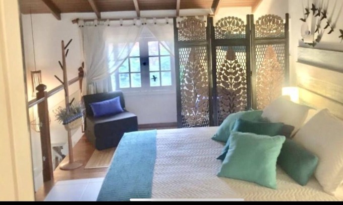 Cabore Ski Chalet | Cozy Blue House! Ideal for relaxing with style and good taste!