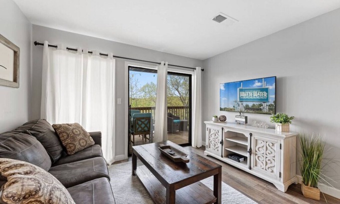 Notch Estates Apartment | Cozy Branson Condo, +Free Tickets + Walk-In available