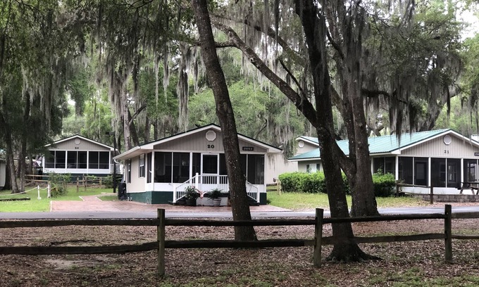 Salt Springs Cabin | Cozy Cabin by the Lake - Salt Springs Resort