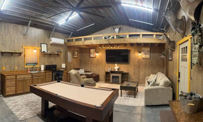 Ruffin Cabin | Cozy cabin in awesome Bamberg with WiFi! Pets allowed as well!
