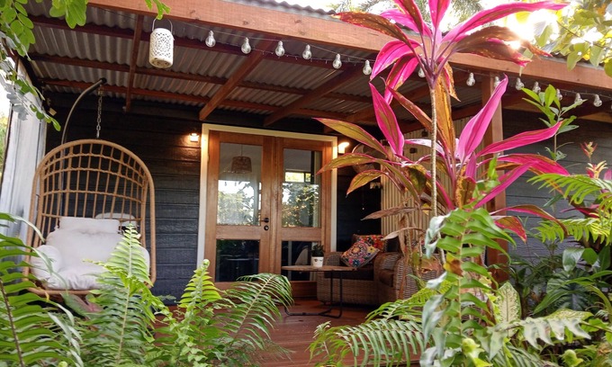 Carmoo Cabin | Cozy Cabin in Mission Beach Qld.n