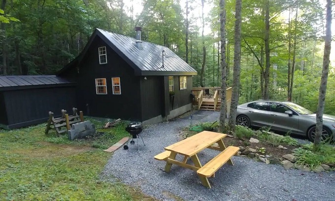 Del Rio Cabin | Cozy cabin in the Cherokee National Forest.