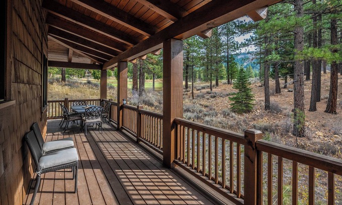 Grizzly Ranch Cabin | Cozy Cabin in the High Sierras