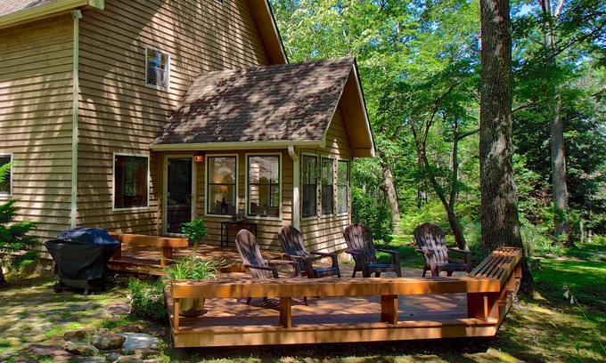 Rising Fawn Cottage | Cozy cabin in the woods! 5 Min. to Cloudland Canyon. 30 min. to Chattanooga