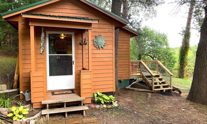 Trego Cabin | Cozy Cabin right on the Water!
