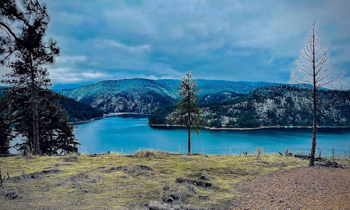 Coeur d'Alene Cabin | Cozy cabin with lake views, fire pit, deck, and high speed WiFi