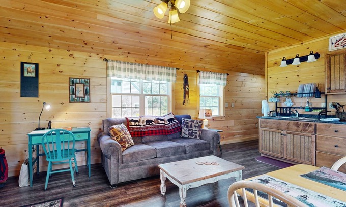 East Sullivan Cabin | Cozy Cabin with Ocean and Mountain Views, Free Internet