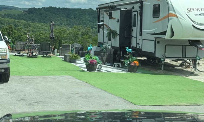 New Tazewell RV Rental | Cozy campground in lovely New Tazewell with WiFi, AC