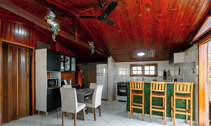 Jardim Colonial Ski Chalet | Cozy chalet in Atibaia with 2 bedrooms and leisure area